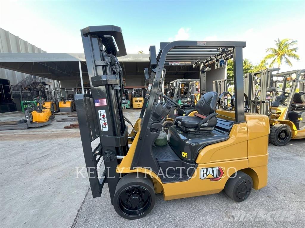 CAT MCF2C60004 Газові навантажувачі