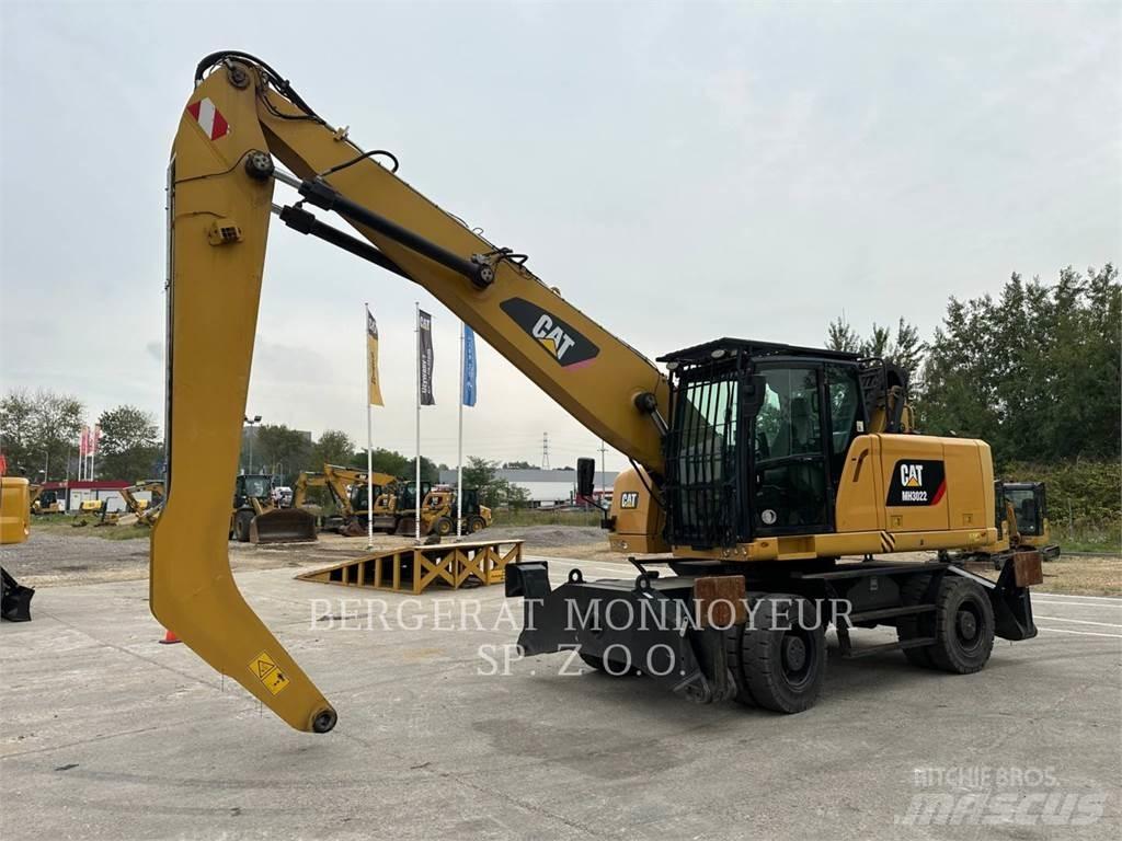 CAT MH3022 Колісні екскаватори