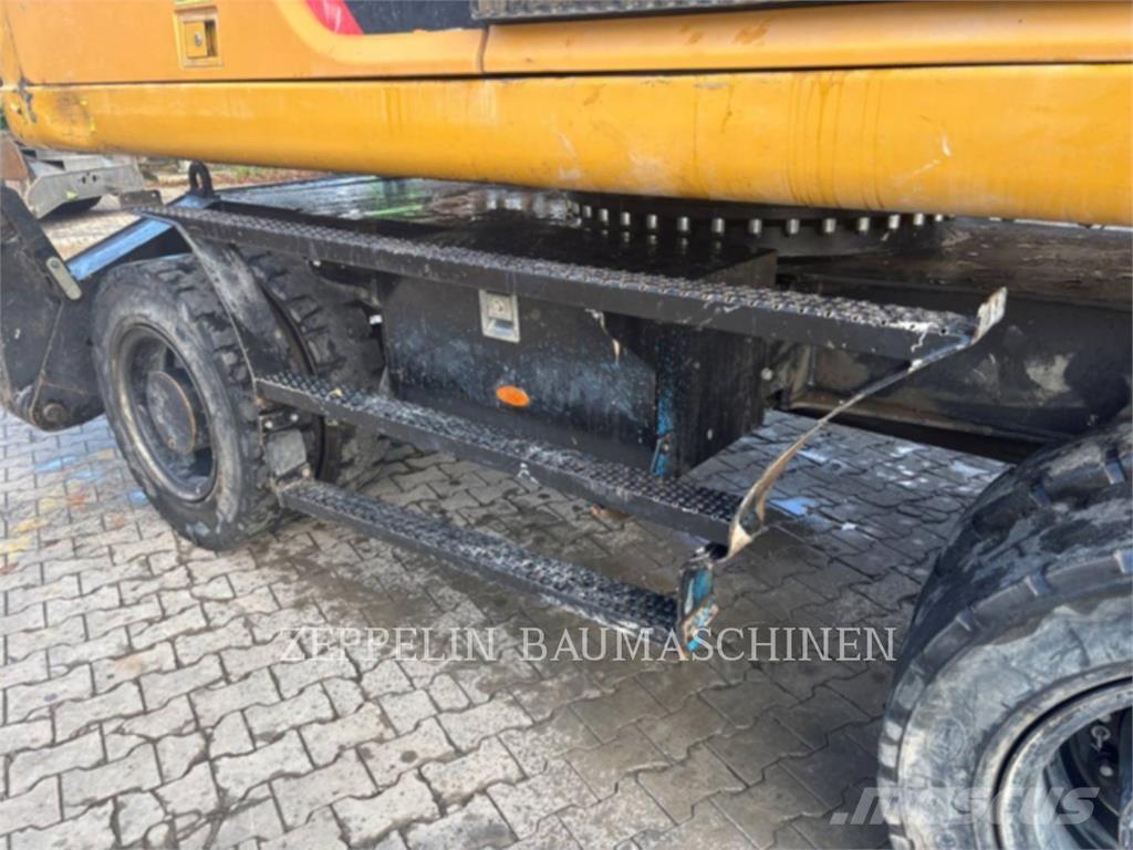 CAT MH3022 Екскаватори для знесення споруд