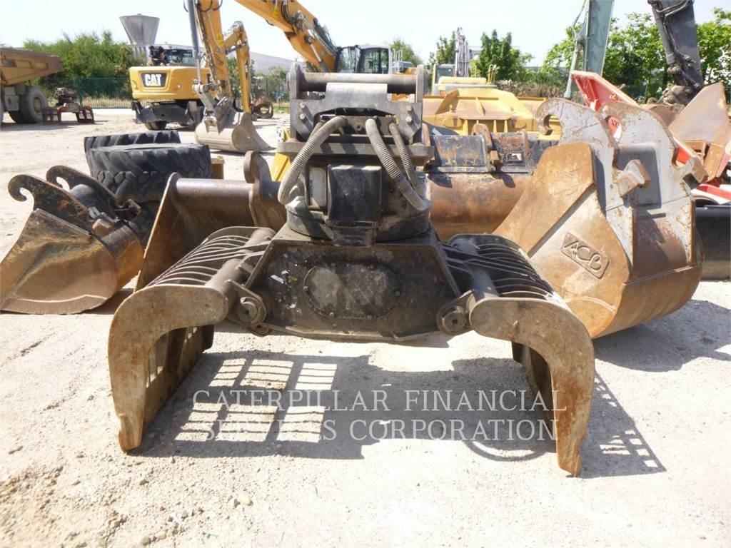 CAT MH3022-06 Колісні екскаватори