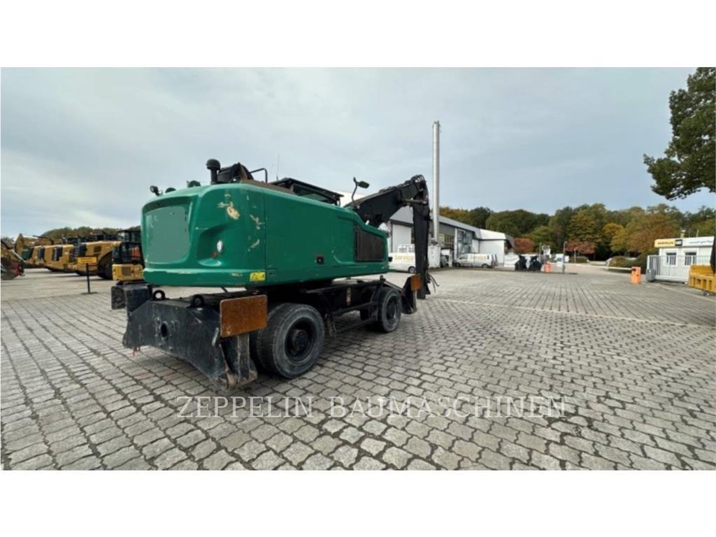 CAT MH3024-06C Екскаватори для знесення споруд