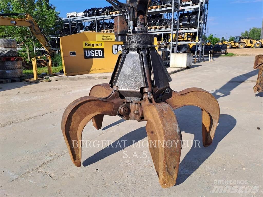 CAT MH3026 Колісні екскаватори