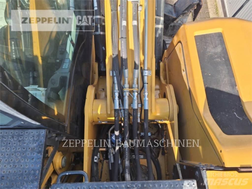 CAT MH3026-06C Екскаватори для знесення споруд