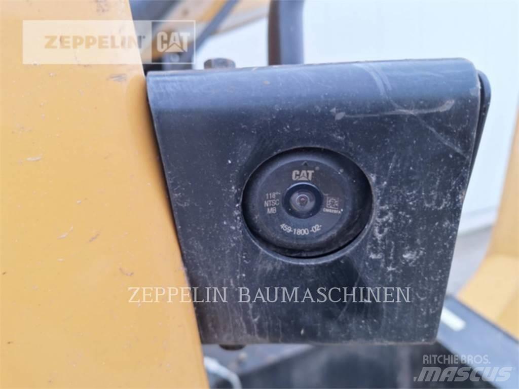 CAT MH3026-06C Екскаватори для знесення споруд