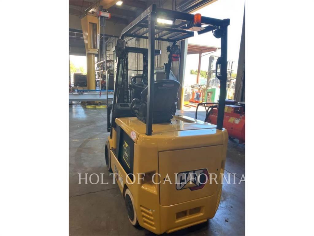CAT MITSUBISHI EC30N3 Електронавантажувачі