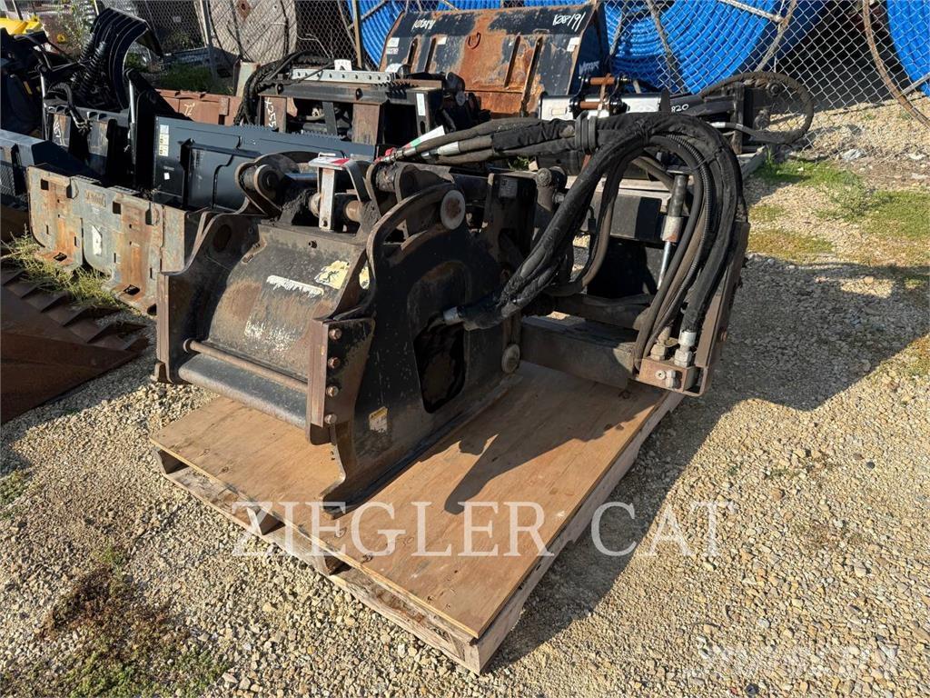 CAT PC205 Міні-навантажувачі