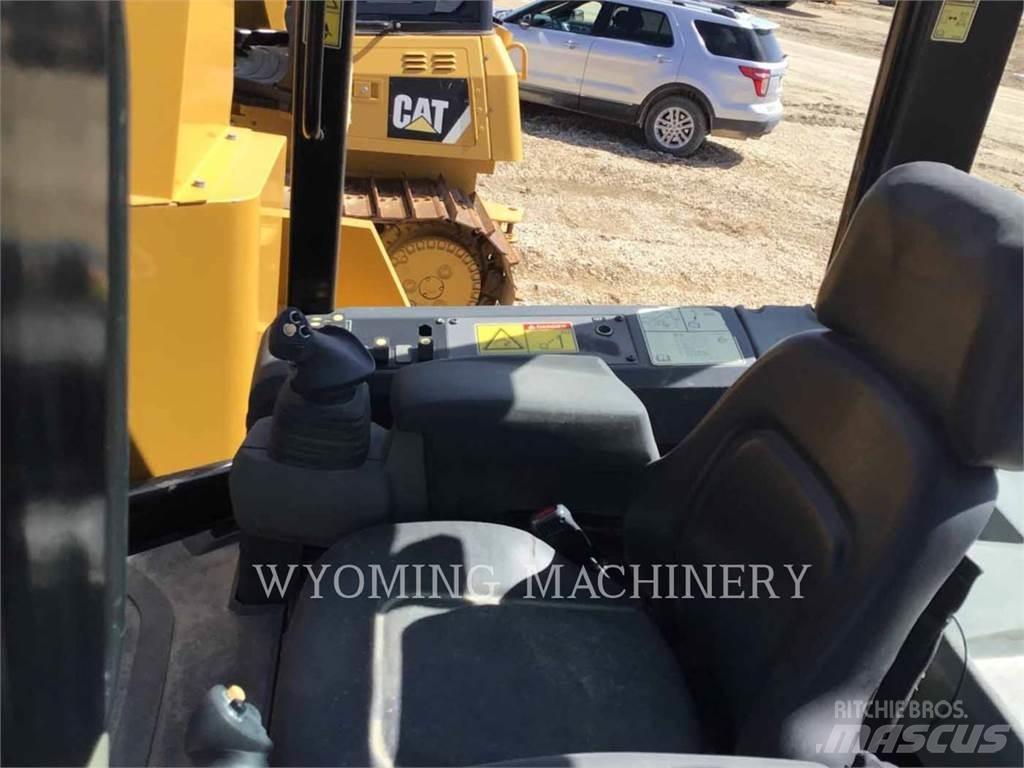 CAT PL61 Трубоукладачі
