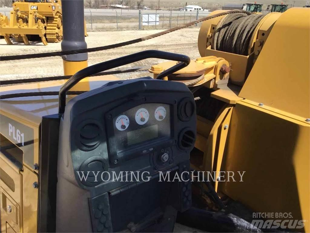 CAT PL61 Трубоукладачі