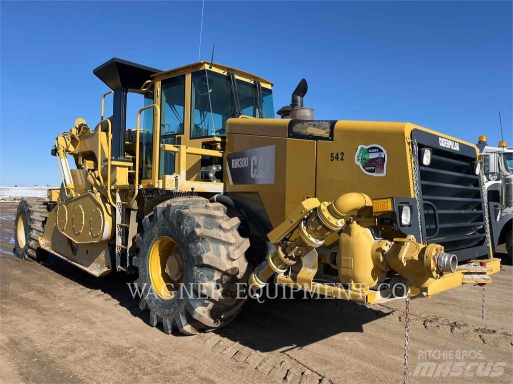 CAT RM300 Ресайклери