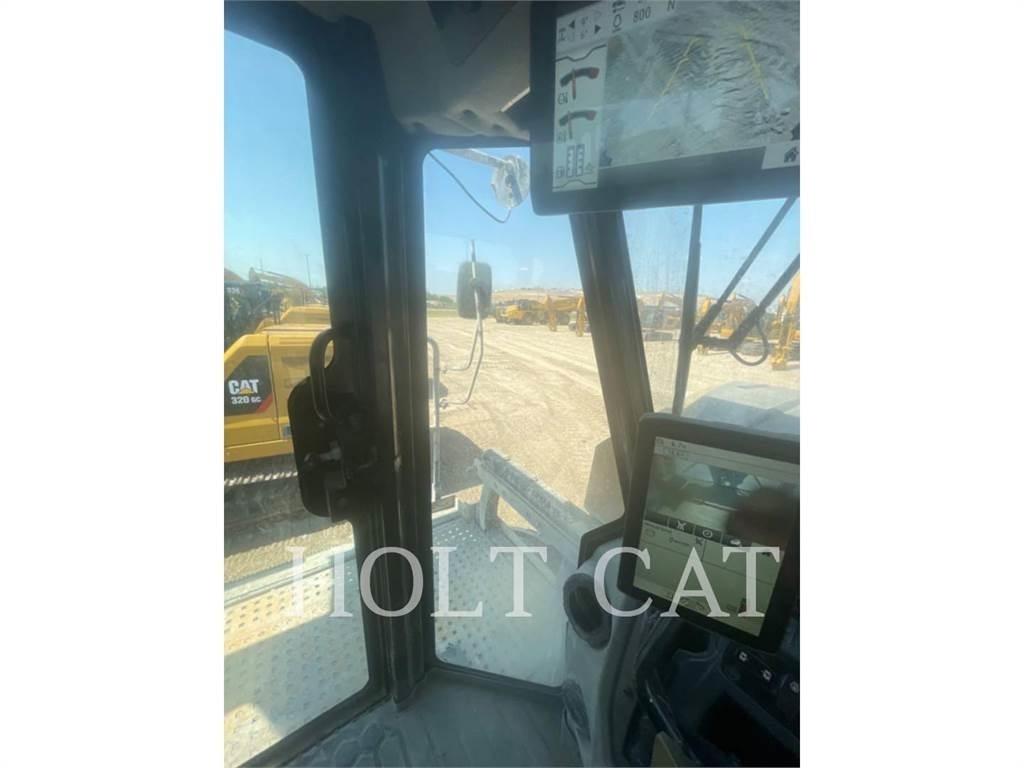 CAT RM400 Ресайклери