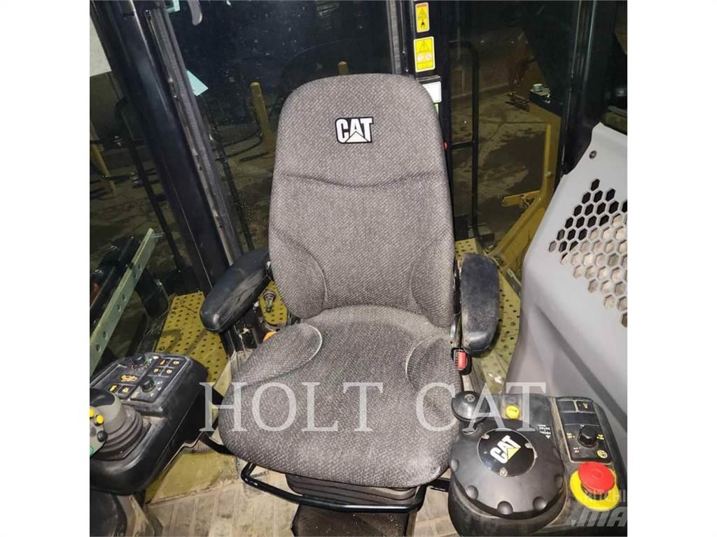 CAT RM400 Ресайклери