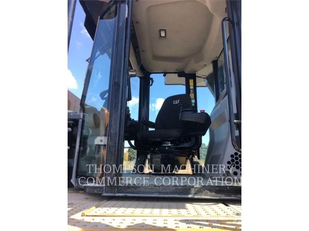 CAT RM400 Ресайклери