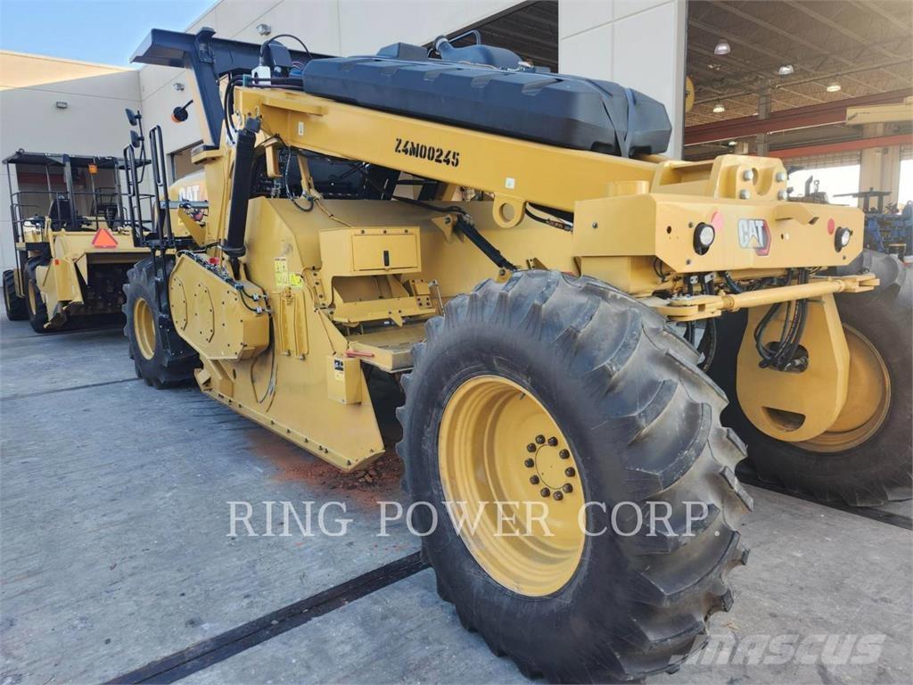 CAT RM400 Ресайклери