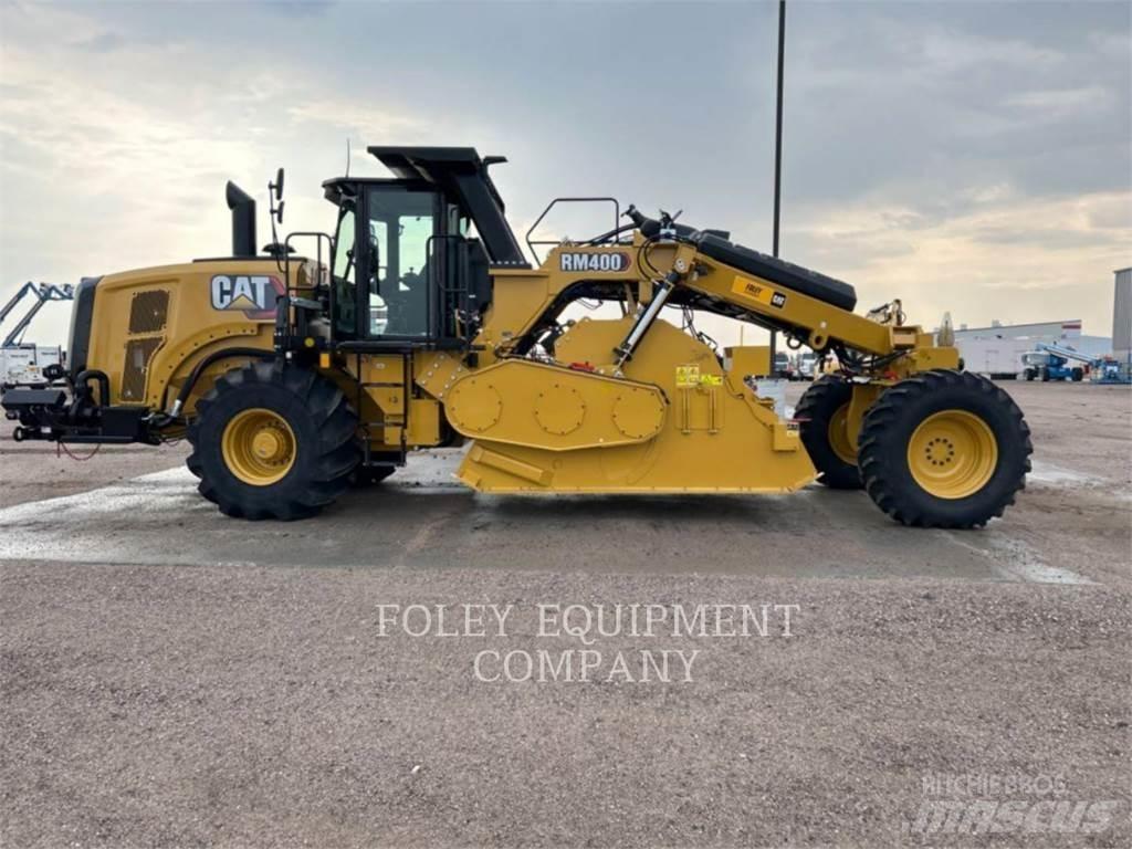 CAT RM400-01 Асфальтовкладачі