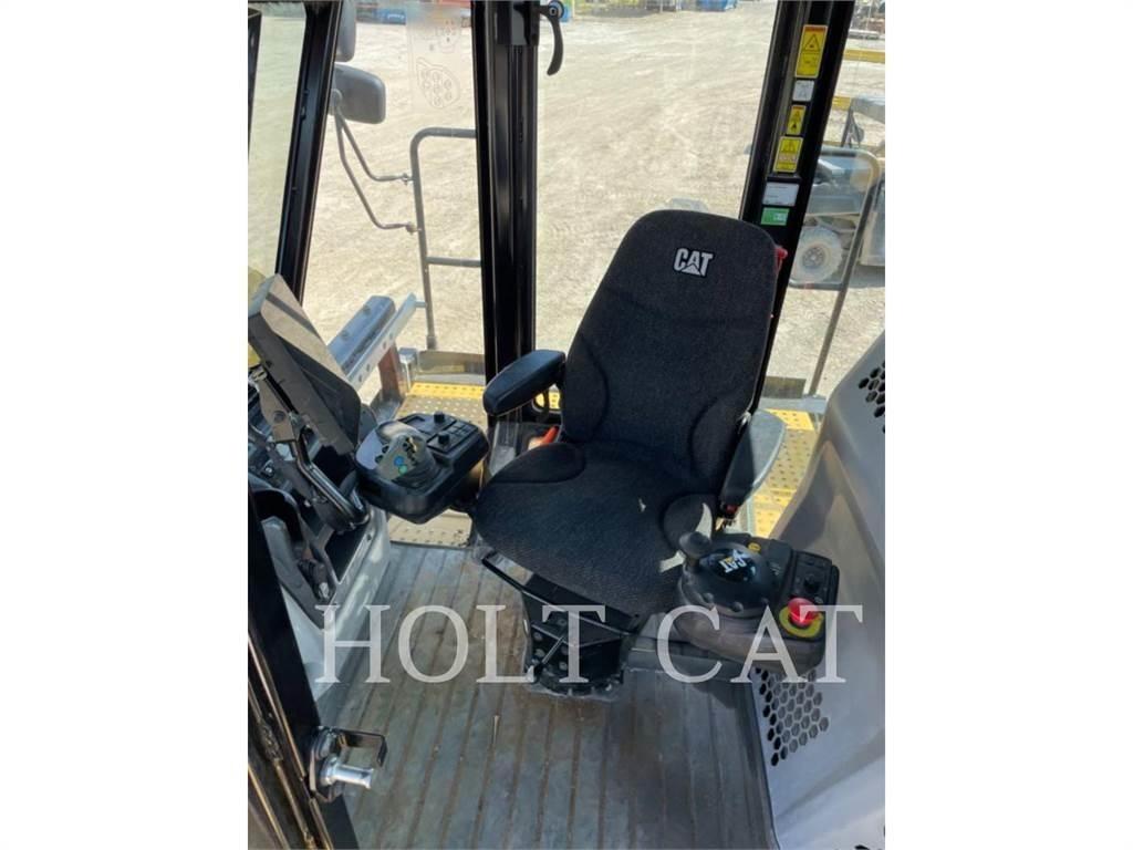 CAT RM400 CAB Ресайклери