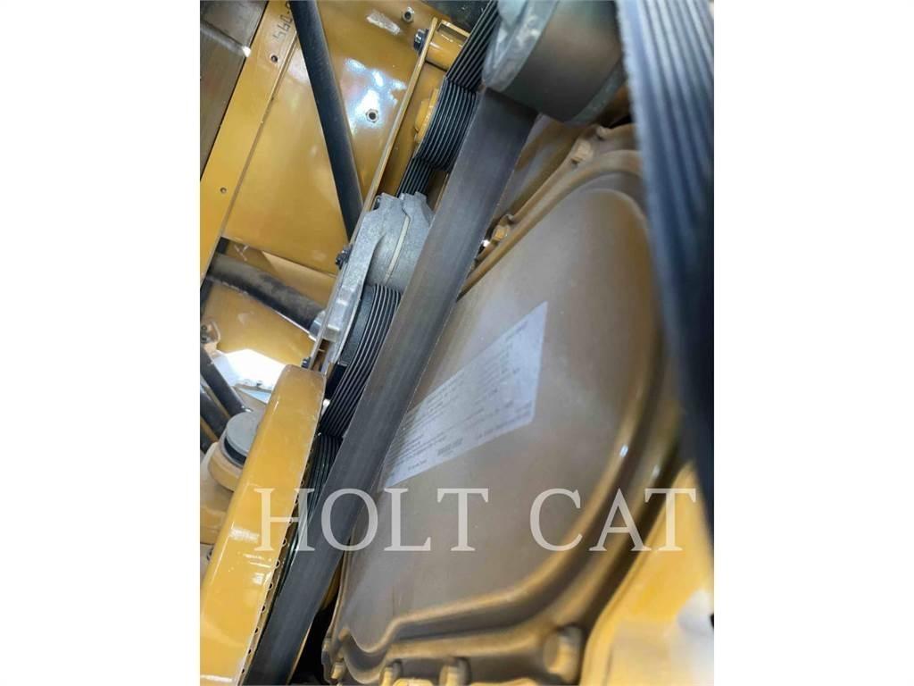 CAT RM400 CAB Ресайклери