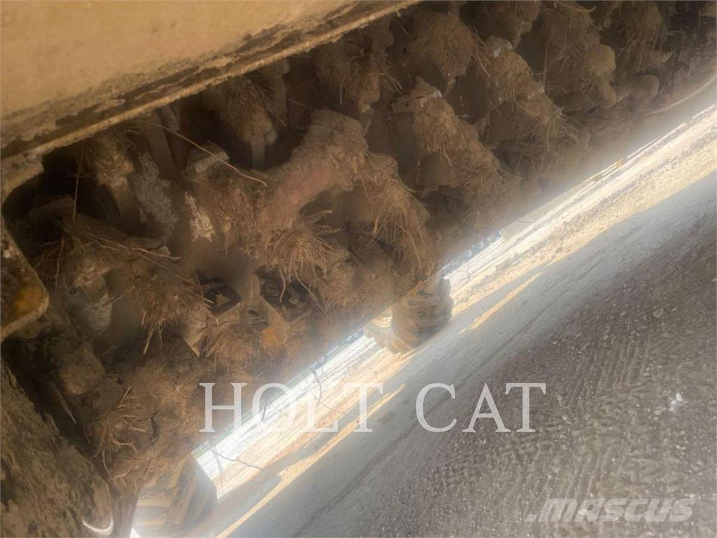 CAT RM400 CAB Ресайклери