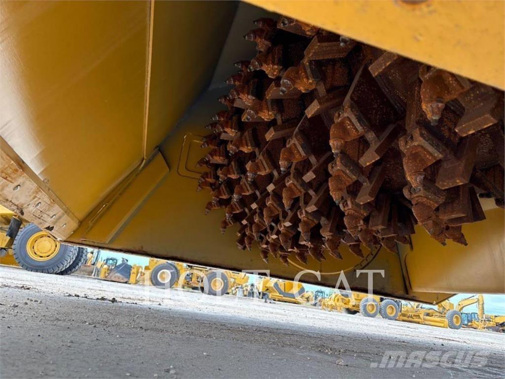 CAT RM400 CAB Ресайклери