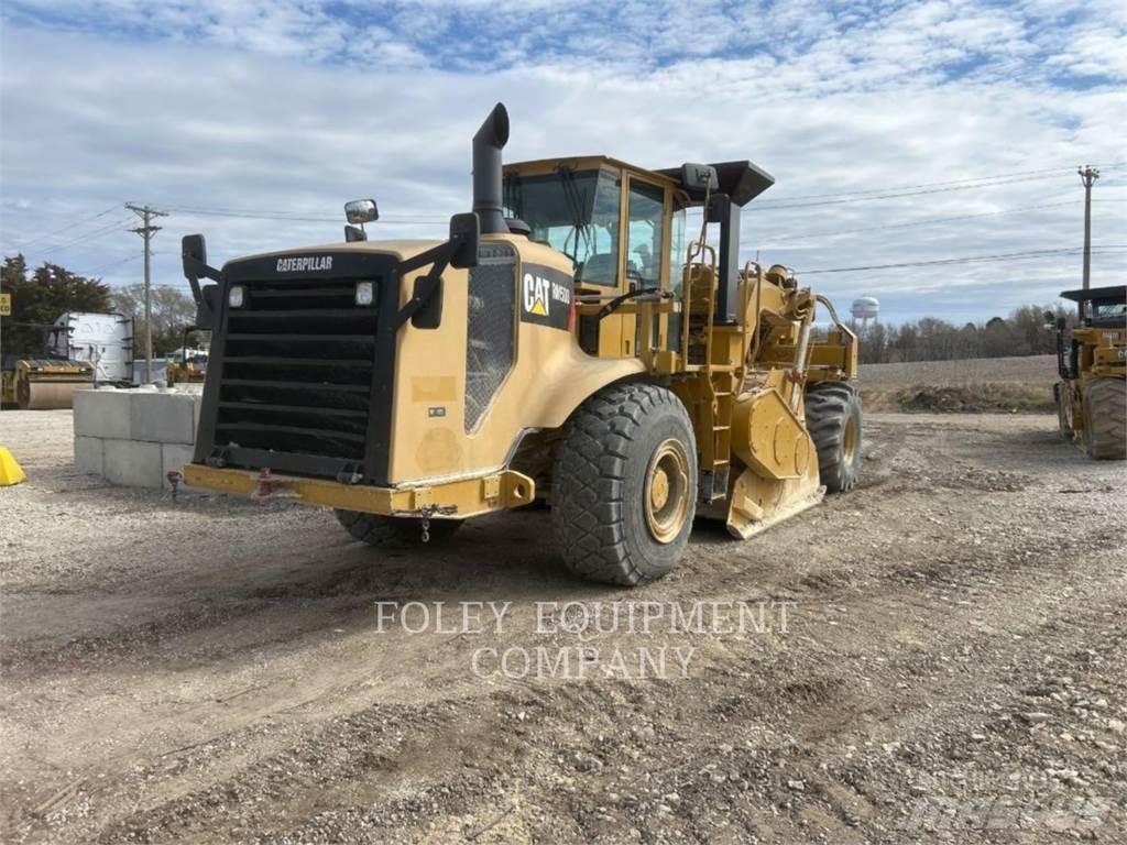 CAT RM500 Асфальтовкладачі