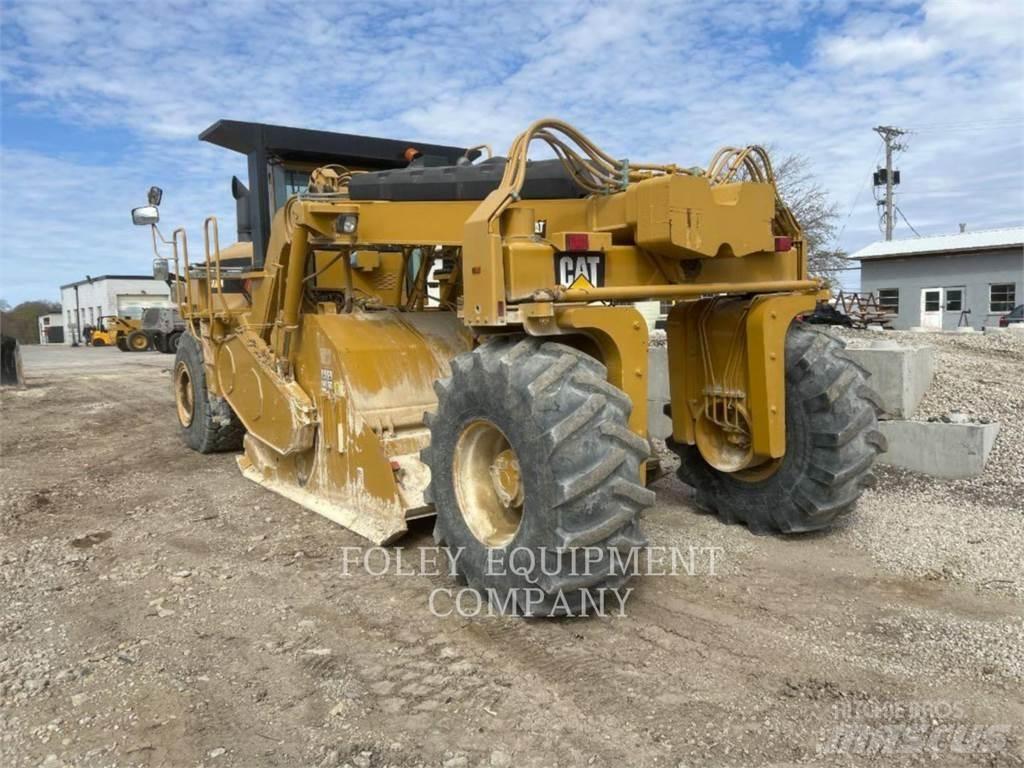 CAT RM500 Асфальтовкладачі