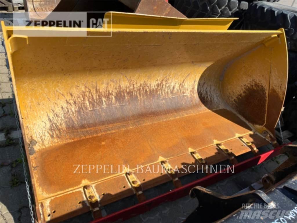 CAT SCHAUFEL CAT 918M Ковші