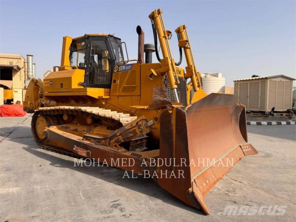 CAT SEM 832F Гусеничні бульдозери