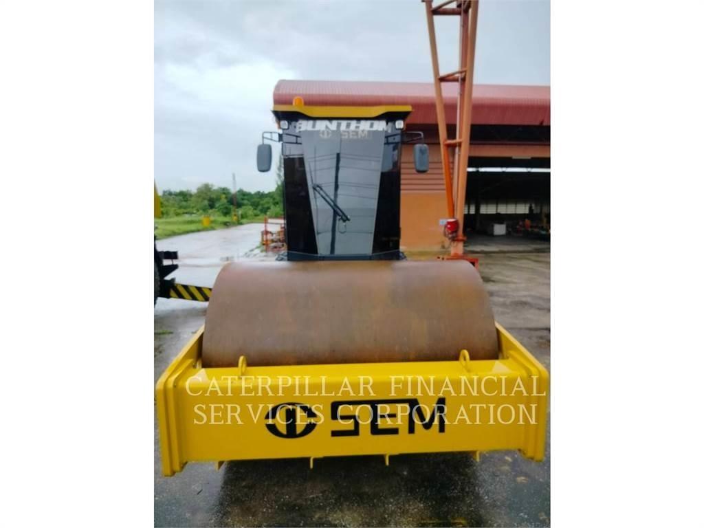 CAT SEM510 Грунтові котки