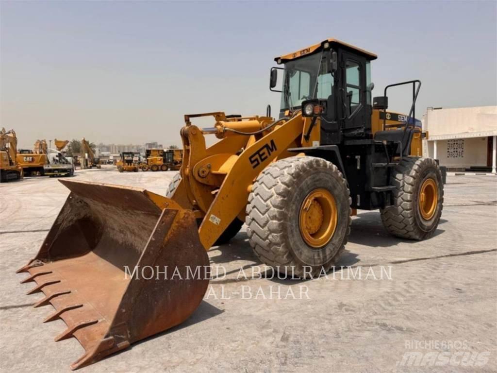 CAT SEM655D Фронтальні навантажувачі