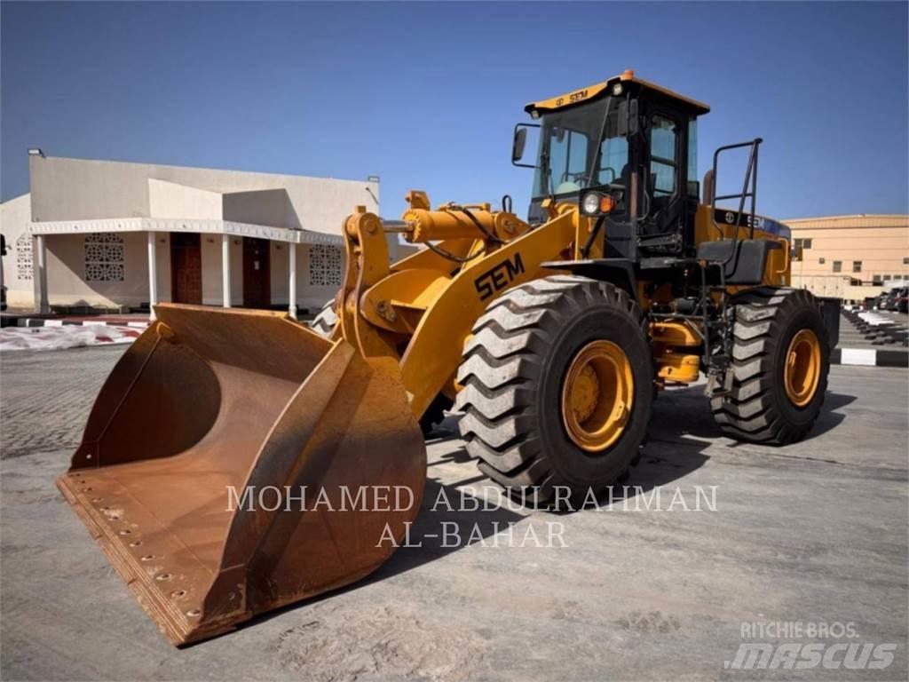 CAT SEM660D Фронтальні навантажувачі