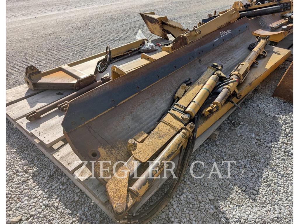 CAT SNOW WING Снігомітли