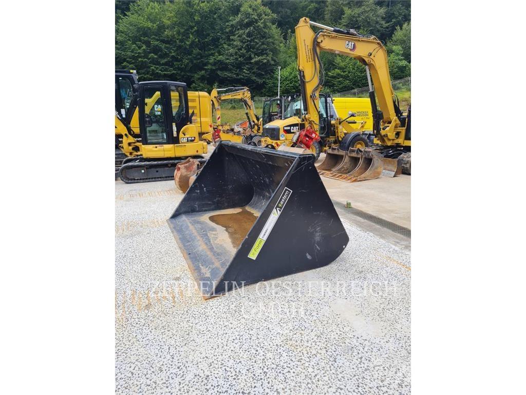 CAT TH 414 Телескопічні навантажувачі