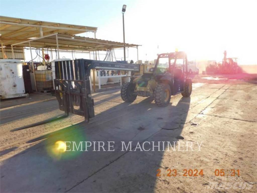 CAT TH255C Телескопічні навантажувачі