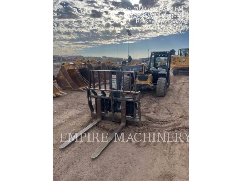 CAT TH255C Телескопічні навантажувачі