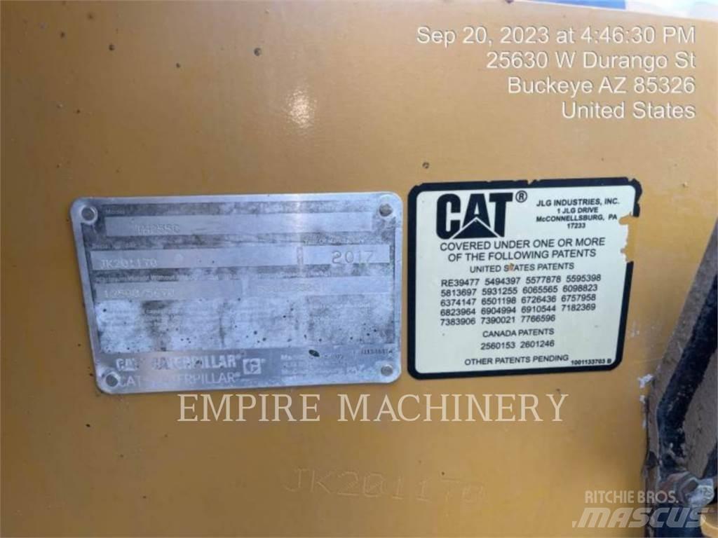 CAT TH255C Телескопічні навантажувачі