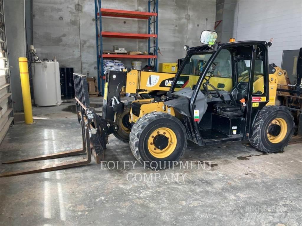 CAT TH255C Телескопічні навантажувачі