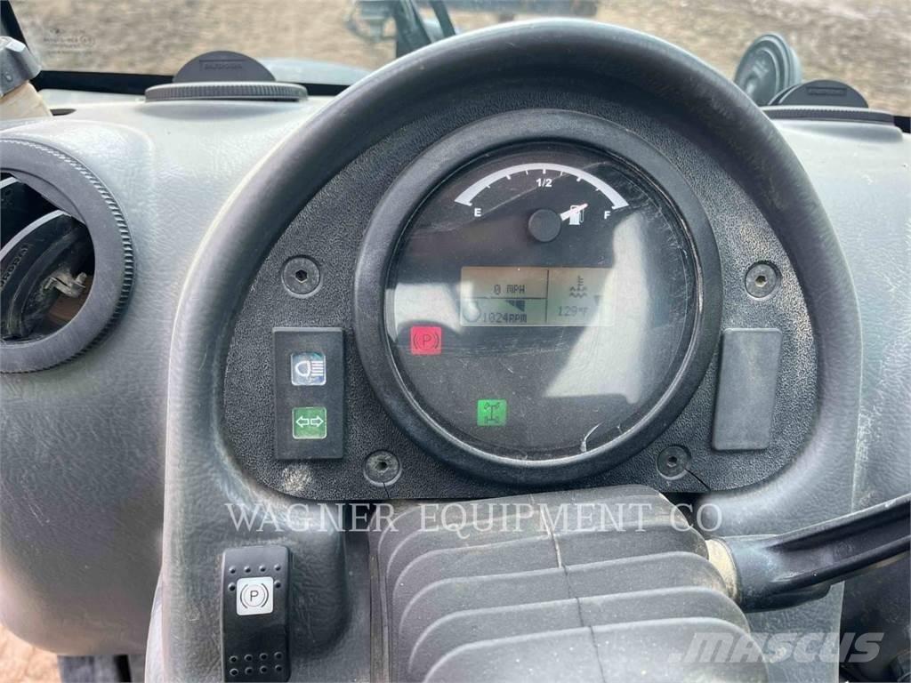 CAT TH255C Телескопічні навантажувачі
