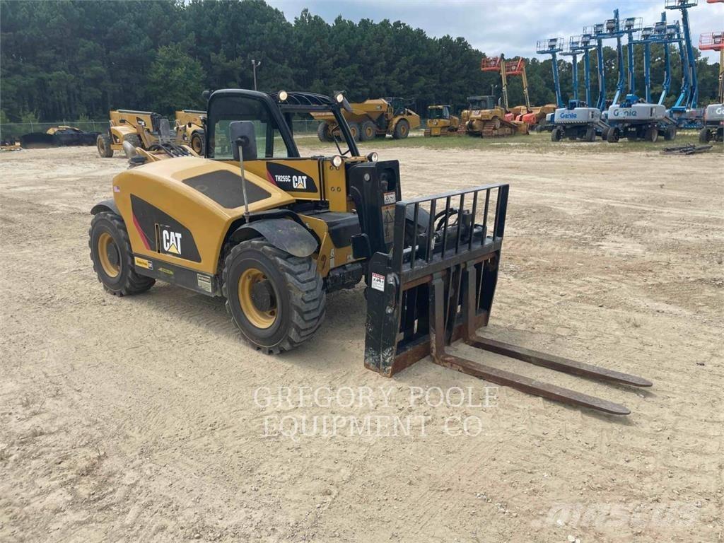 CAT TH255C Телескопічні навантажувачі