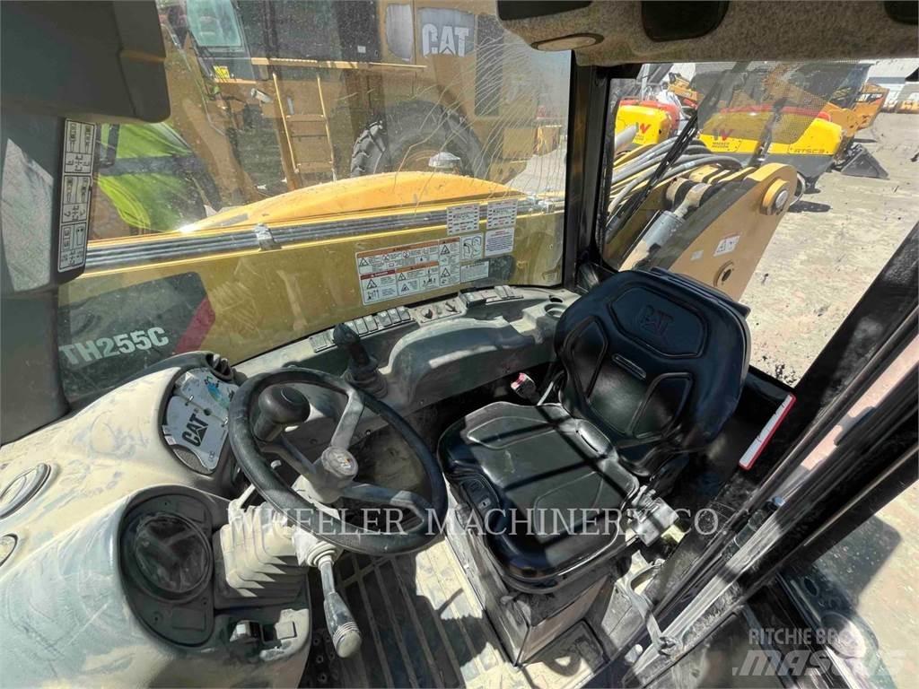 CAT TH255C CB Телескопічні навантажувачі