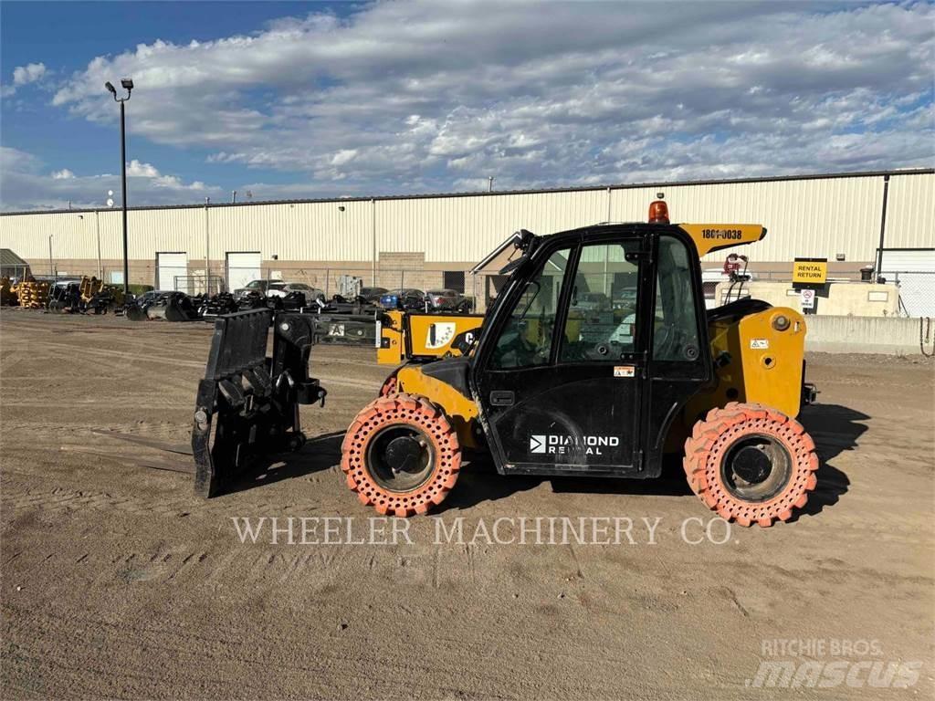 CAT TH255C CB Телескопічні навантажувачі
