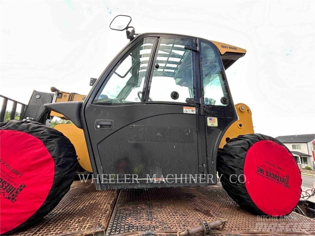 CAT TH255C CB Телескопічні навантажувачі