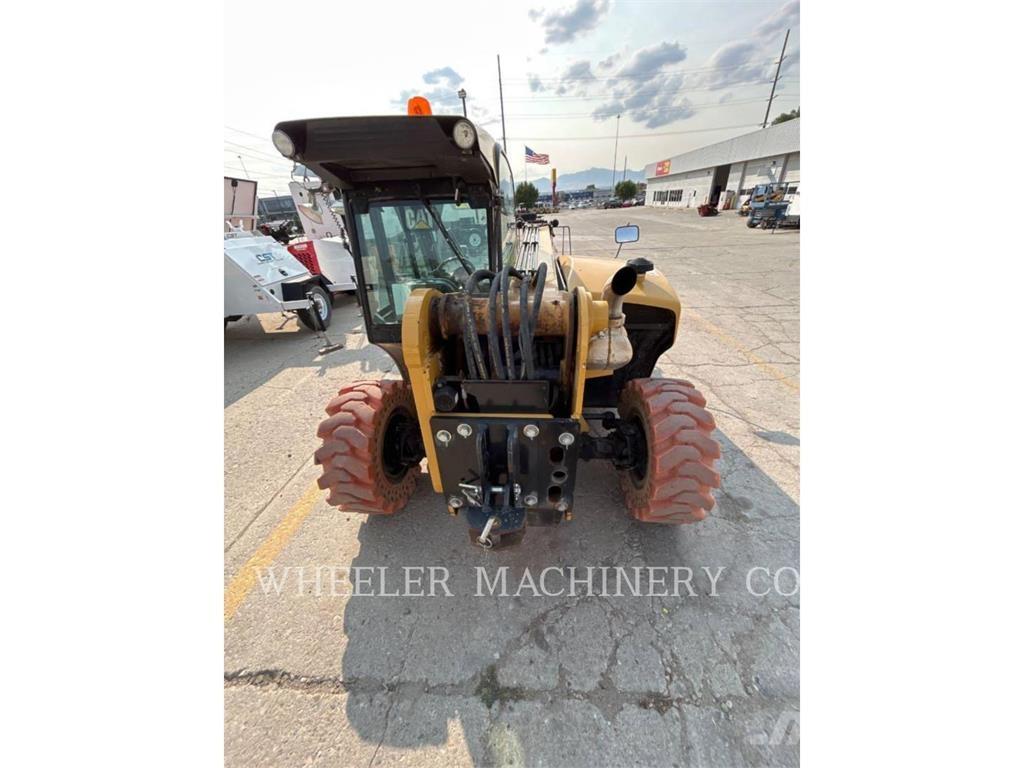 CAT TH255C CB Телескопічні навантажувачі