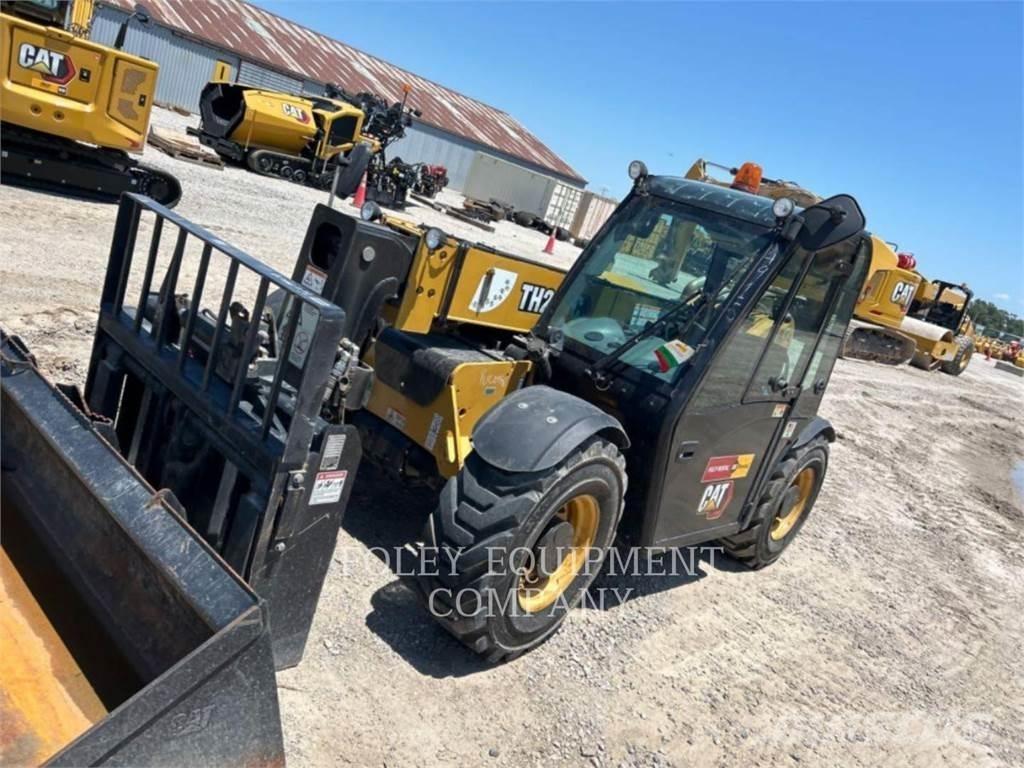 CAT TH255CC Телескопічні навантажувачі