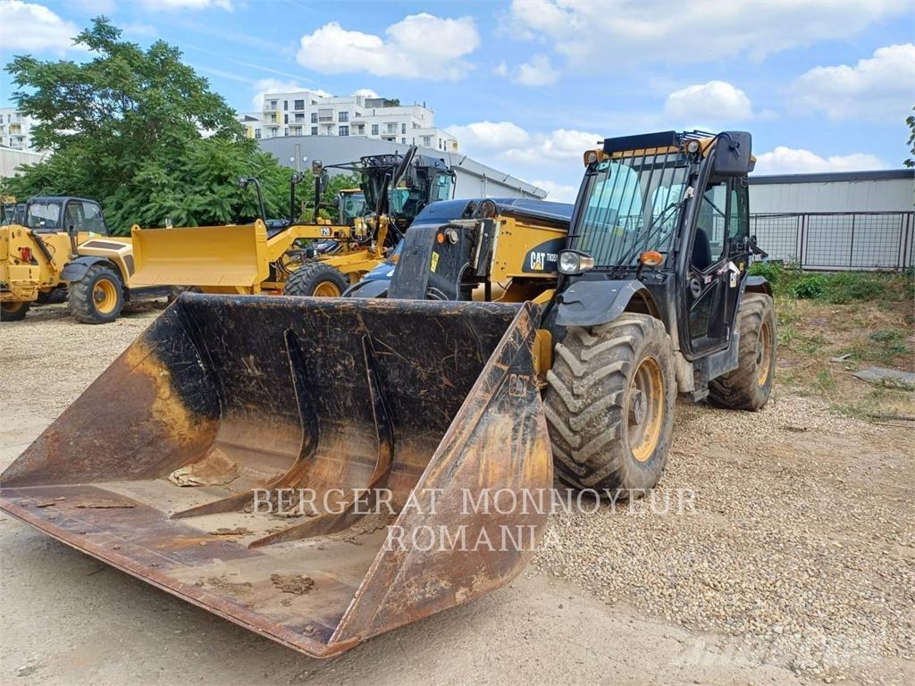 CAT TH3510D Телескопічні навантажувачі