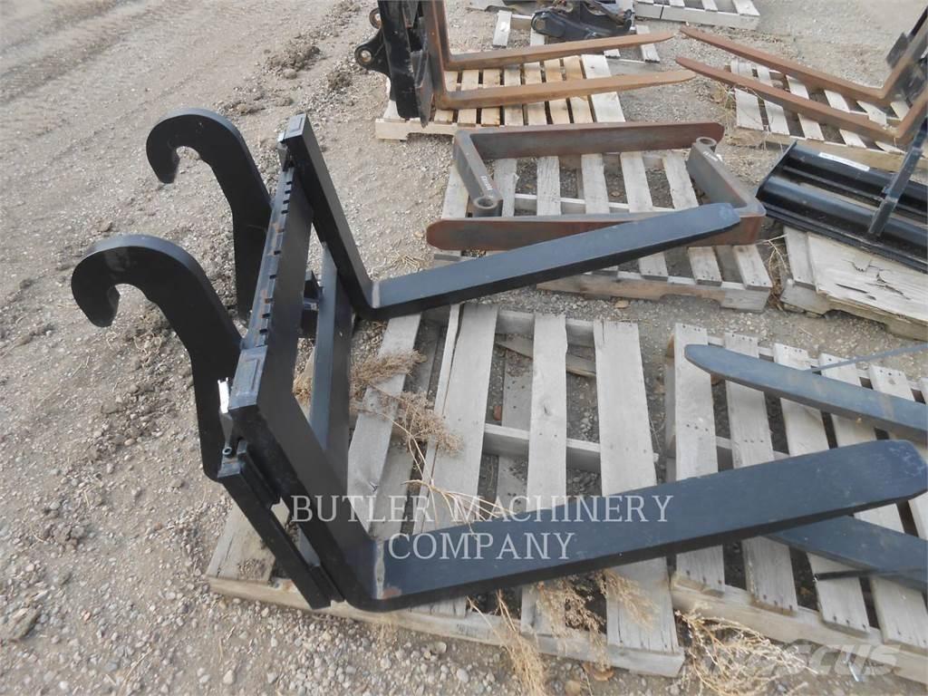 CAT TH408 FORKS Вили