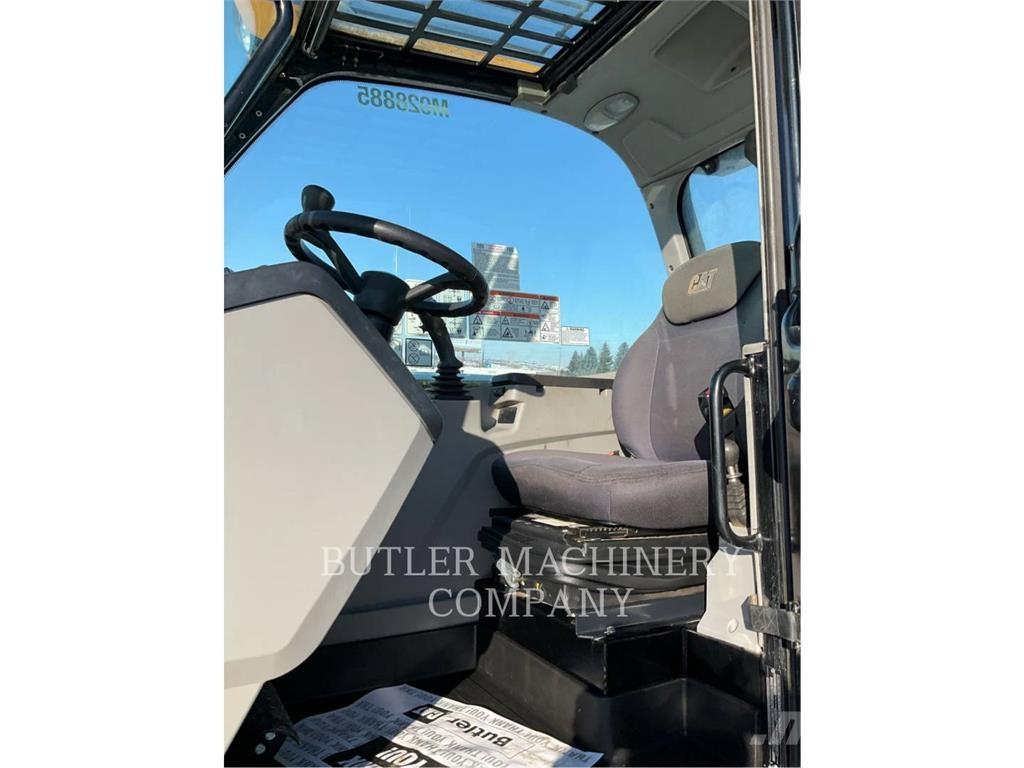 CAT TH514D Телескопічні навантажувачі