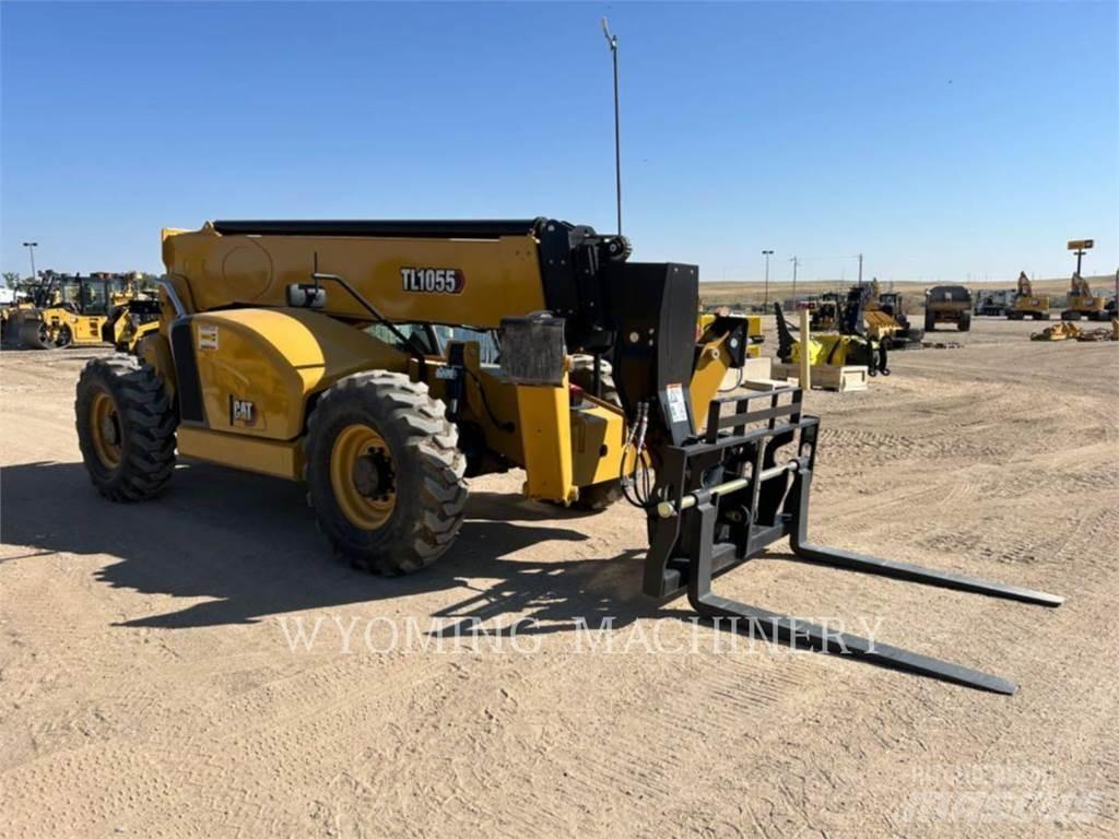 CAT TL1055 Телескопічні навантажувачі