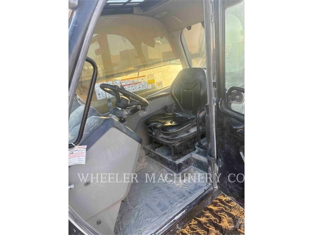 CAT TL1055-05 Телескопічні навантажувачі