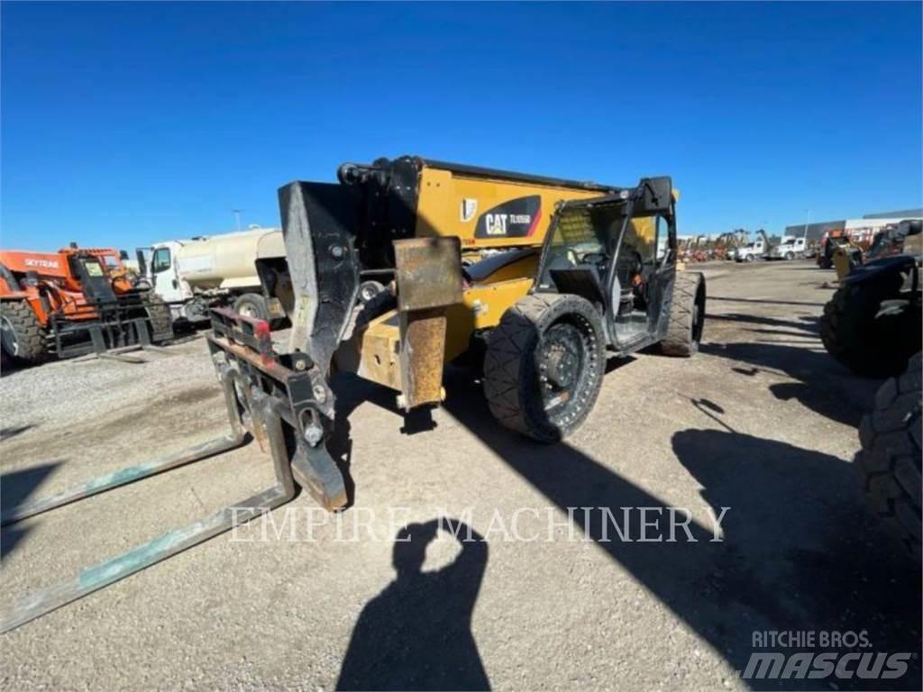 CAT TL1055D Телескопічні навантажувачі