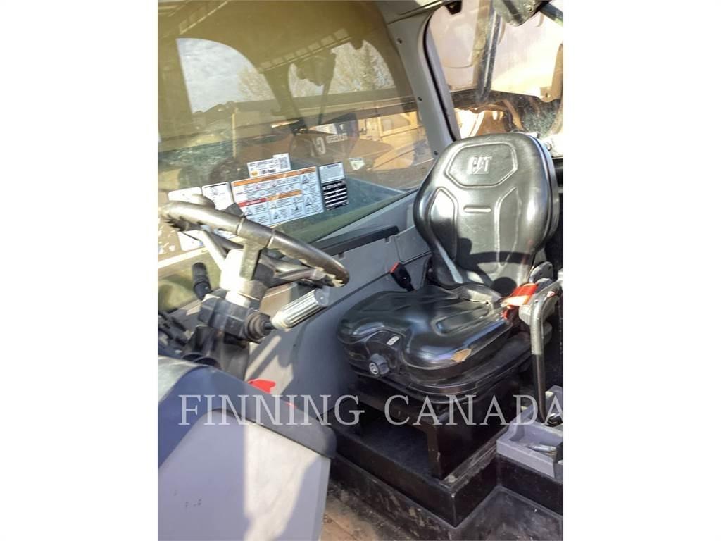 CAT TL1055D Телескопічні навантажувачі