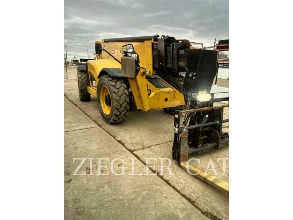 CAT TL1055D Телескопічні навантажувачі